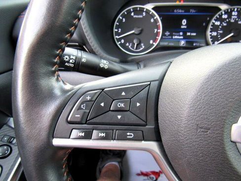 Used 2021 Nissan Sentra SR w/ SR Premium Package image 20