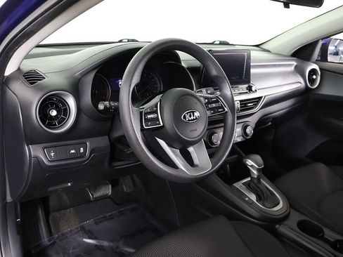 Used 2020 Kia Forte LXS FWD image 18