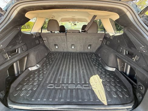 Used 2023 Subaru Outback Premium image 23