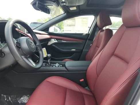 New 2026 MAZDA MAZDA3 2.5 S Hatchback w/ Premium Pkg FWD image 11