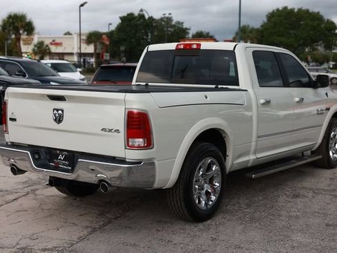 Used 2018 RAM 1500 Laramie AWD/4WD image 14