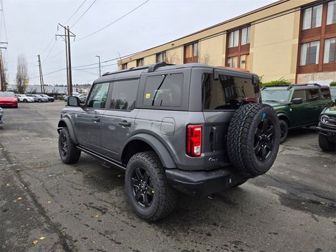 New 2025 Ford Bronco Big Bend w/ Black Diamond Package image 7