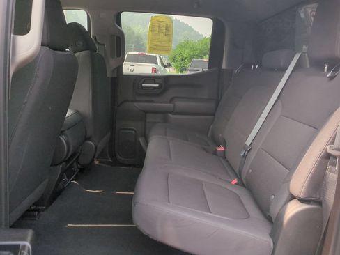 Used 2021 Chevrolet Silverado 1500 Custom Trail Boss AWD/4WD image 23