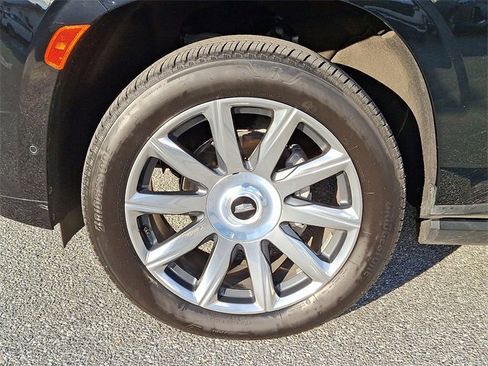 Certified 2022 Cadillac Escalade Premium Luxury Platinum image 8