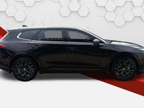 Used 2025 Toyota Crown Signia w/ Advanced Technology Package AWD/4WD image 7