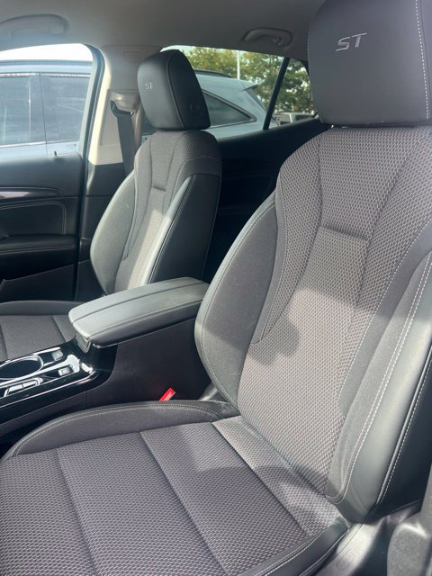 Used 2022 Buick Envision Preferred w/ Sport Touring Package FWD image 15