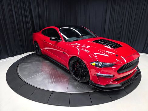 Used 2019 Ford Mustang GT w/ Equipment Group 301A RWD image 50