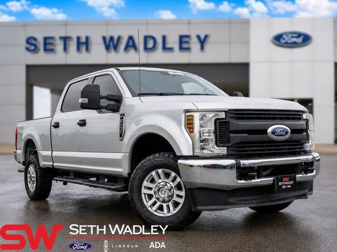 Used 2018 Ford F250 XLT w/ XLT Value Package AWD/4WD image 1
