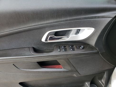 Used 2015 Chevrolet Equinox LS image 14