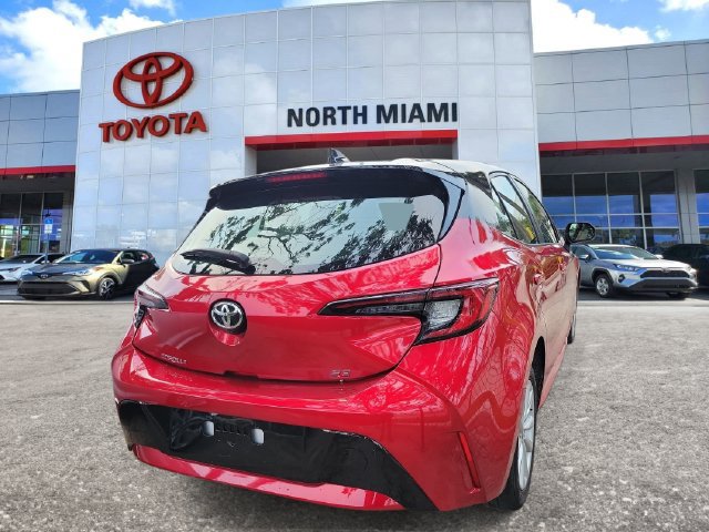 Used 2024 Toyota Corolla SE FWD image 4