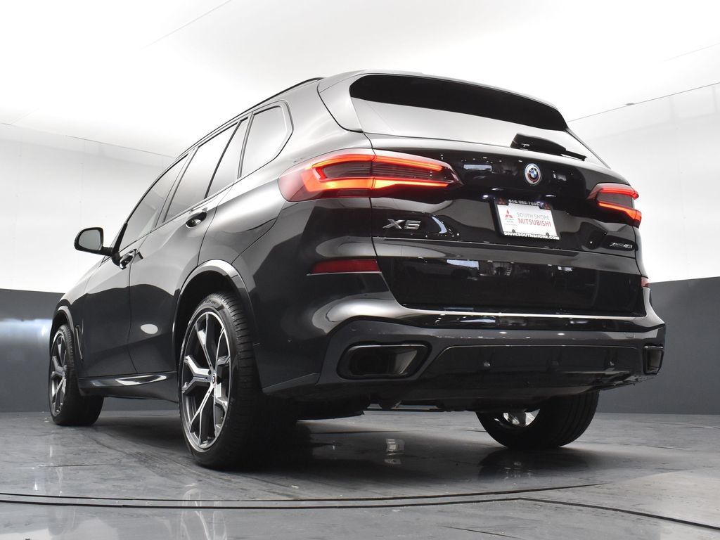 Used 2023 BMW X5 xDrive40i w/ M Sport Edition AWD/4WD image 26