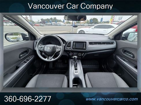 Used 2019 Honda HR-V LX image 17