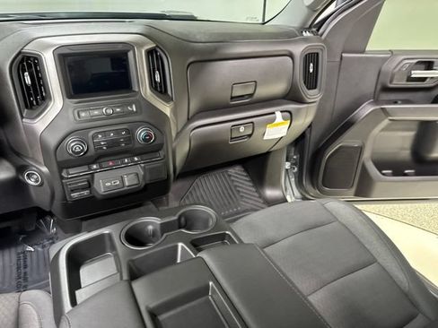 Used 2026 Chevrolet Silverado 2500 Custom w/ Z71 Off-Road Package AWD/4WD image 15