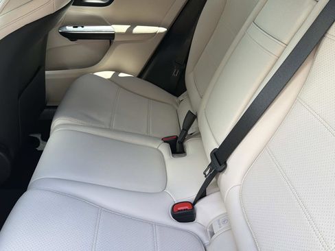 Certified 2023 Mercedes-Benz GLC 300 image 12