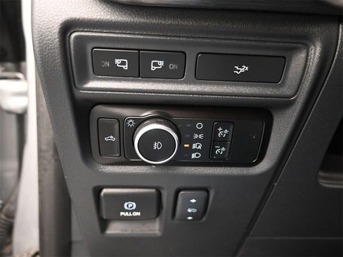 Used 2023 Ford F150 Lariat w/ Max Trailer Tow Package image 34