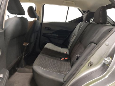 Used 2022 Nissan Kicks S w/ Interior Electronics Package FWD image 18