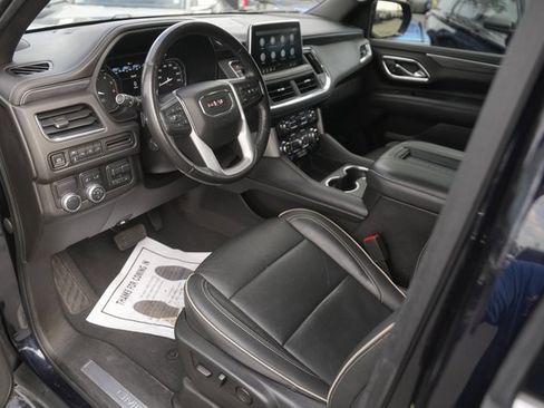Used 2021 GMC Yukon SLT w/ SLT Luxury Plus Package image 8