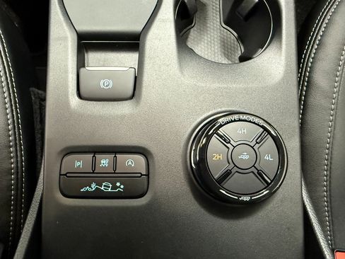 Used 2024 Ford Ranger Lariat w/ FX4 Off-Road Package image 13