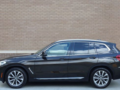 Used 2019 BMW X3 xDrive30i w/ Premium Package AWD/4WD image 2