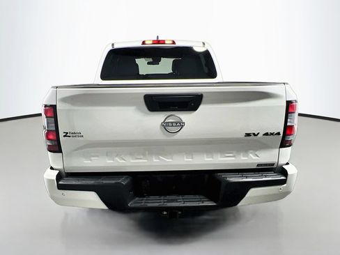 Used 2023 Nissan Frontier SV w/ Midnight Edition Package AWD/4WD image 6