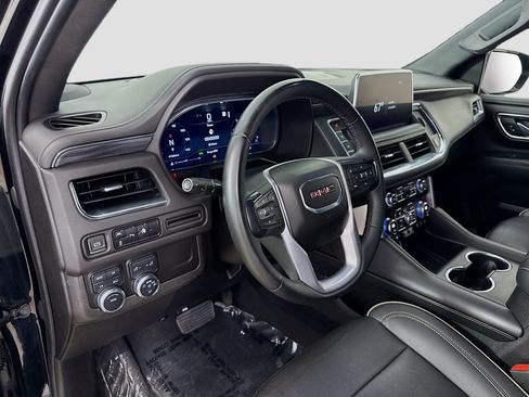 Used 2023 GMC Yukon SLT AWD/4WD image 9