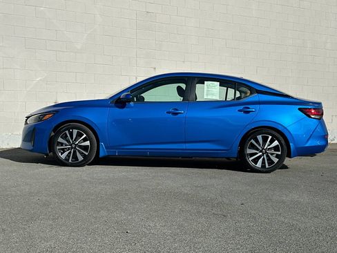 Used 2025 Nissan Sentra SV w/ SV Premium Package FWD image 6
