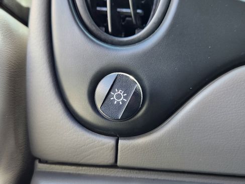 Used 2000 Ford E-350 and Econoline 350 Club Wagon image 27