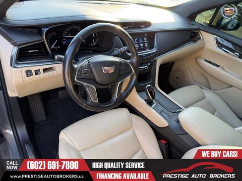 Used 2018 Cadillac XT5 FWD image 4
