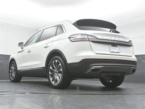 Certified 2023 Lincoln Nautilus Reserve w/ Luxury Package image 42