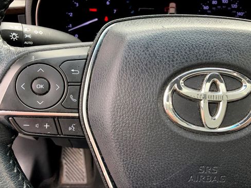 Used 2019 Toyota Avalon XLE w/ Moonroof Package FWD image 24