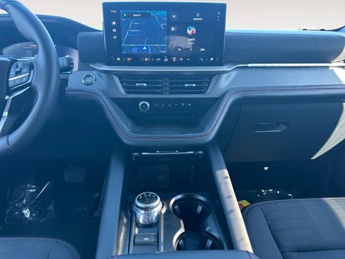 Used 2025 Ford Explorer ST-Line image 11