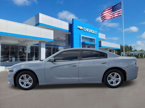 Used 2021 Dodge Charger SXT RWD image 7