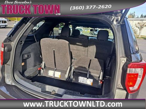 Used 2017 Ford Explorer XLT w/ Equipment Group 201A image 13