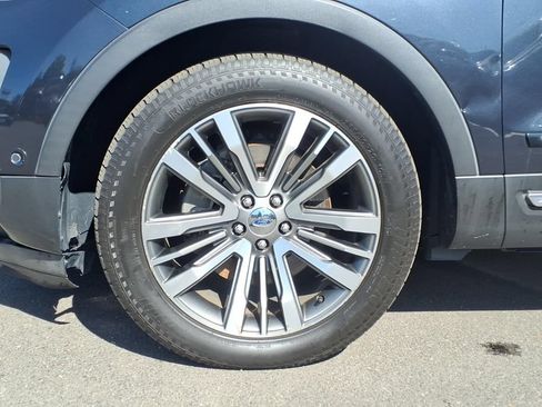 Used 2017 Ford Explorer Platinum AWD/4WD image 27