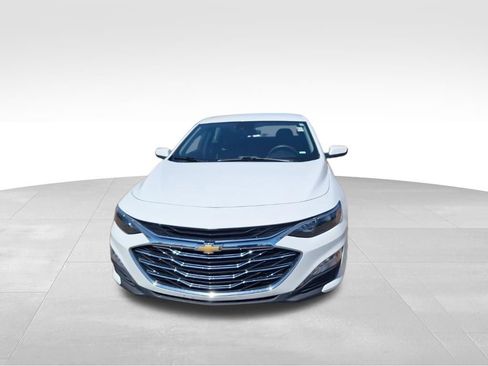 Used 2025 Chevrolet Malibu LT FWD image 4
