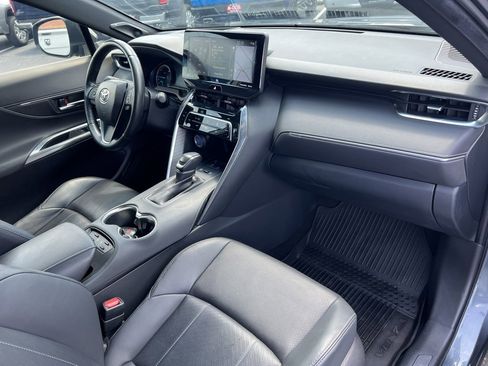 Used 2021 Toyota Venza Limited w/ Advanced Technology Package image 37