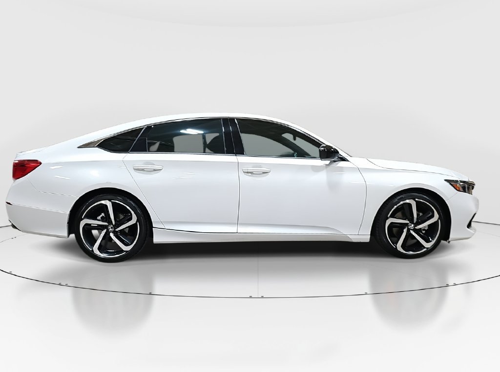 Used 2022 Honda Accord Sport image 4