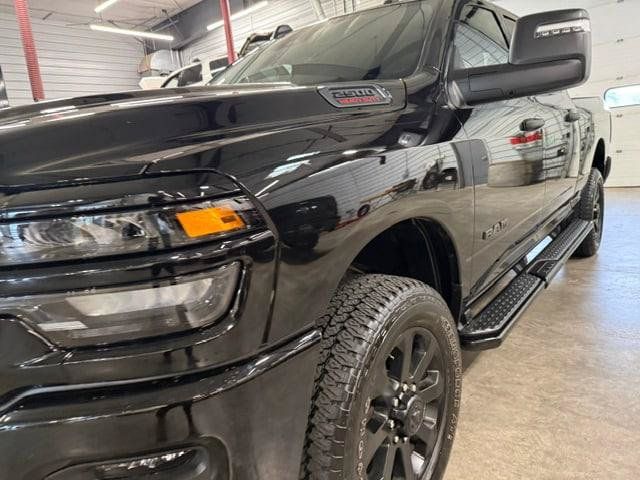 Certified 2026 RAM 2500 Big Horn AWD/4WD image 38