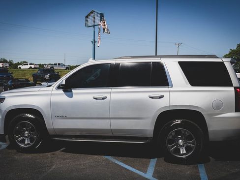 Used 2020 Chevrolet Tahoe LS w/ Enhanced Driver Alert Package AWD/4WD image 17