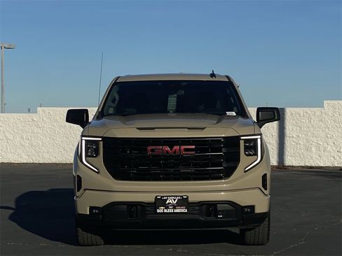 Used 2022 GMC Sierra 1500 Elevation w/ X31 Off-Road Package image 10