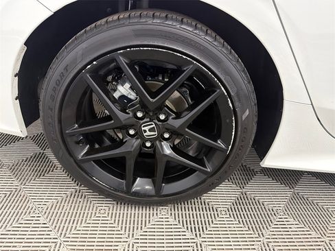 Used 2025 Honda Civic Sport image 18