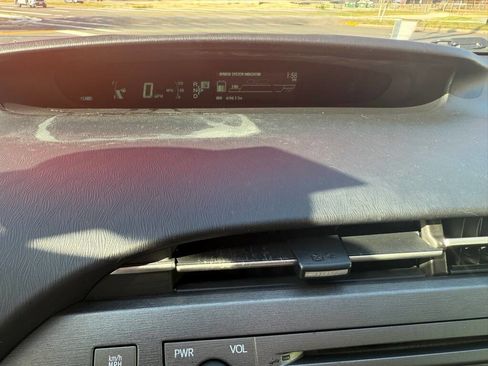 Used 2013 Toyota Prius image 17