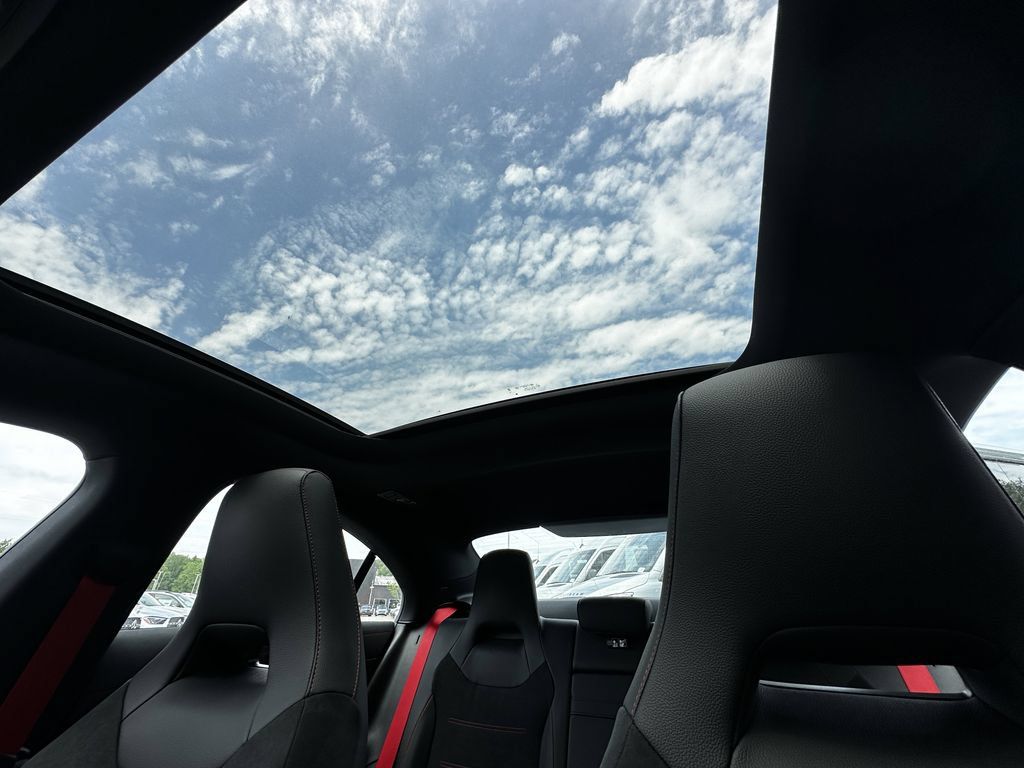 New 2025 Mercedes-Benz CLA 35 AMG 4MATIC image 33