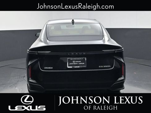 New 2026 Lexus ES 350h FWD image 8