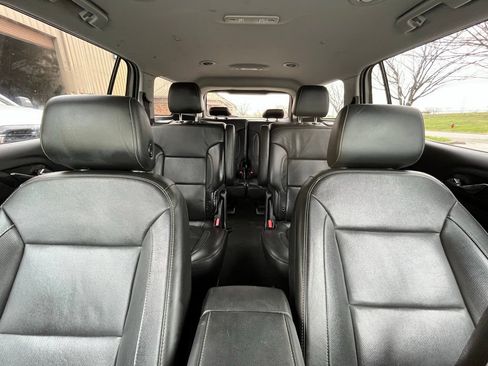 Used 2020 GMC Acadia SLT FWD image 38