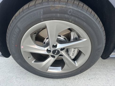 New 2026 Genesis GV70 2.5T Advanced image 10