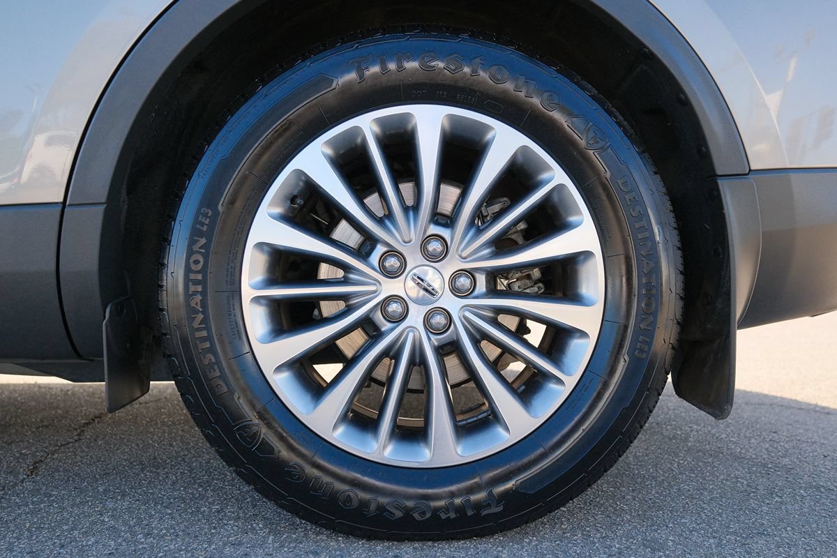 Used 2016 Lincoln MKX Select w/ Select Plus Package FWD image 44