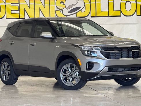 New 2026 Kia Seltos LX FWD image 1