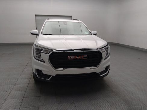Used 2024 GMC Terrain SLE w/ Driver Convenience Package AWD/4WD image 14
