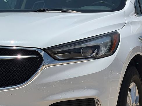 Used 2019 Buick Enclave Essence w/ LPO, Luxury Package FWD image 4